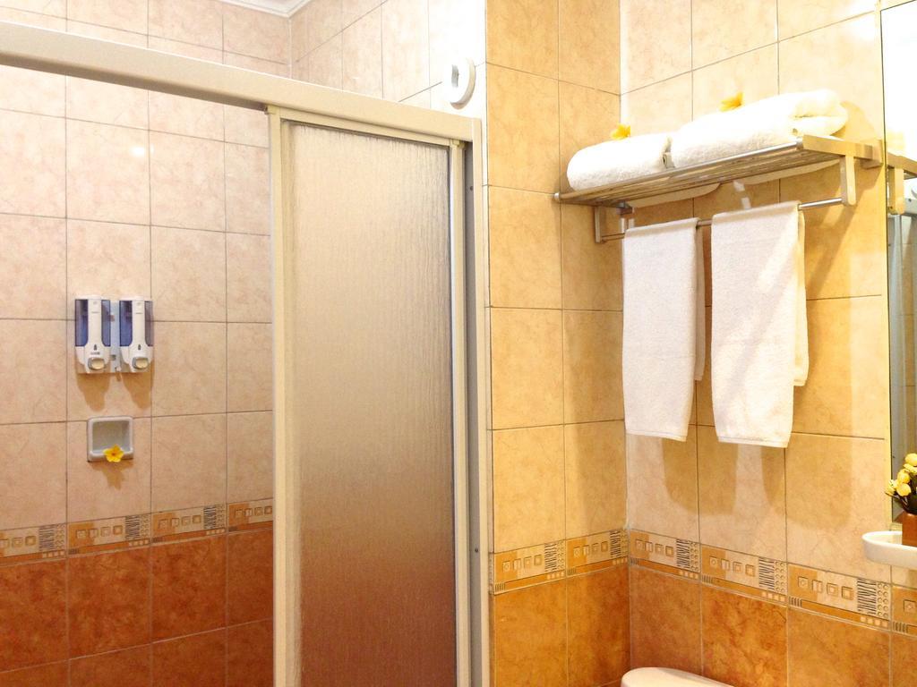 Ravarine Suite Apartment Jakarta Kültér fotó